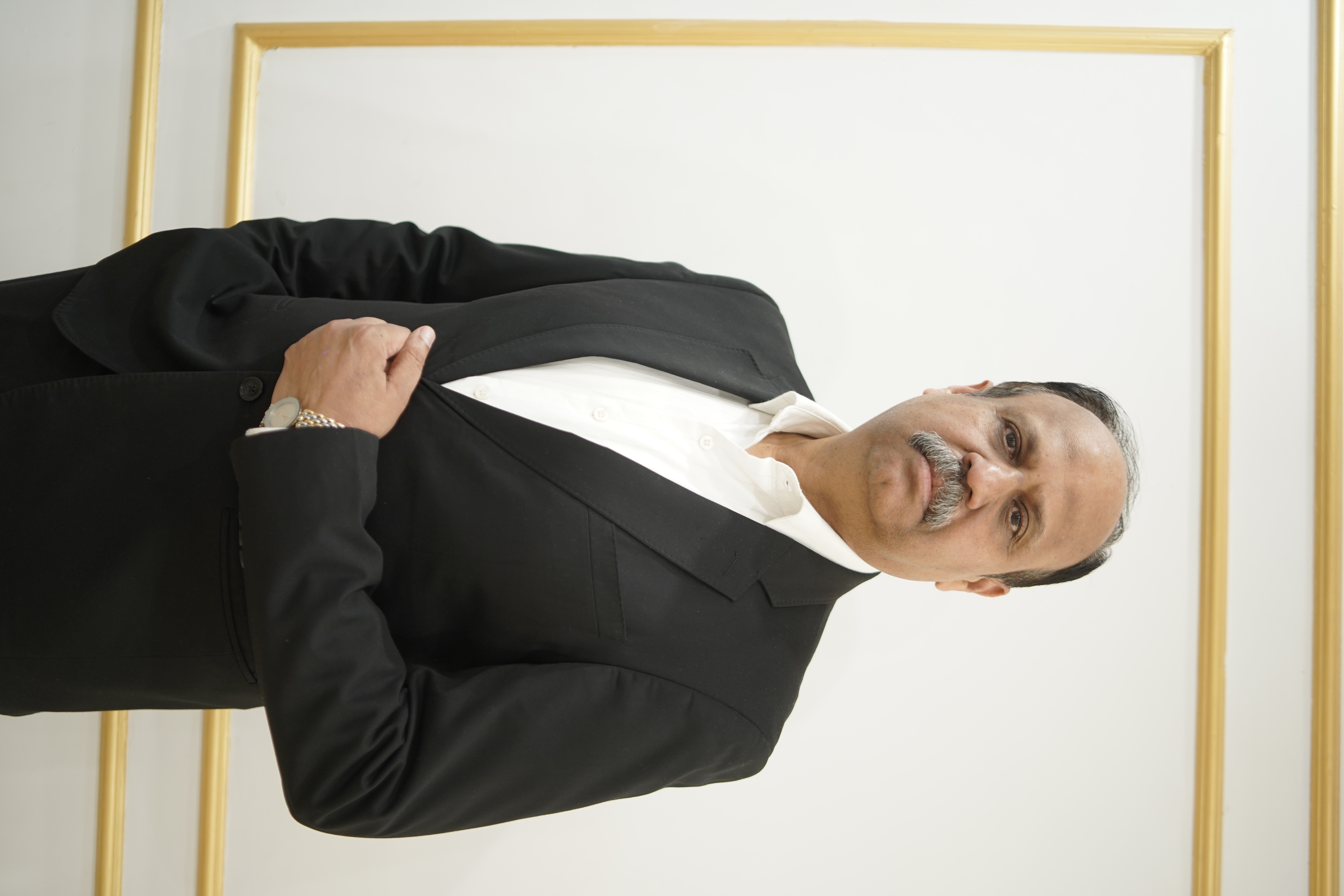 Dr. (Prof) Manoj Goyal